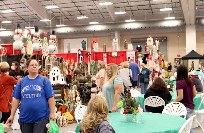 MIstletoe Merchants 2